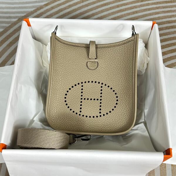 【エルメス HERMES】エブリンアマゾンTPM トリヨンクレマンス トレンチ イエローゴールド金具 (100%マシン)
